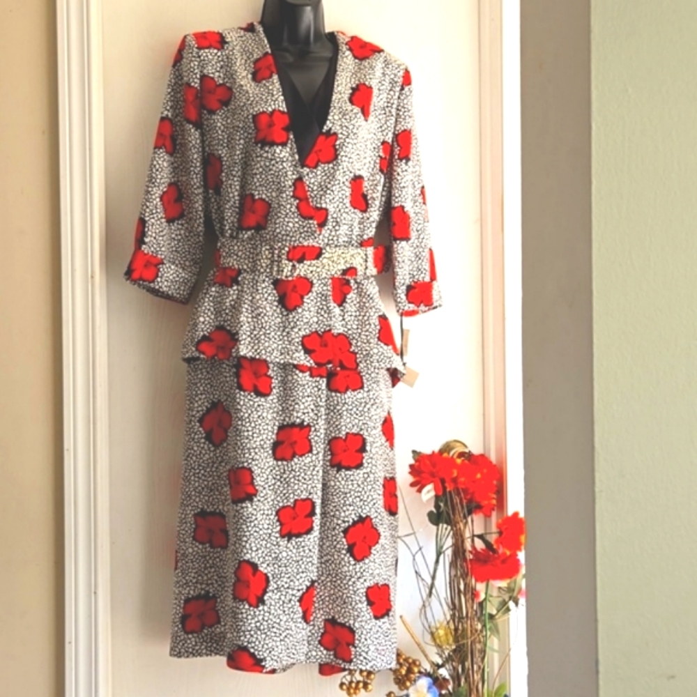 Elegant Red Floral Midi Dress